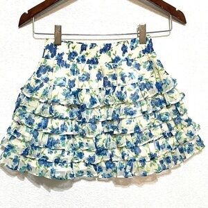 Hollister Woman Blue White Floral Design Pattern Mini Skirt Size XS